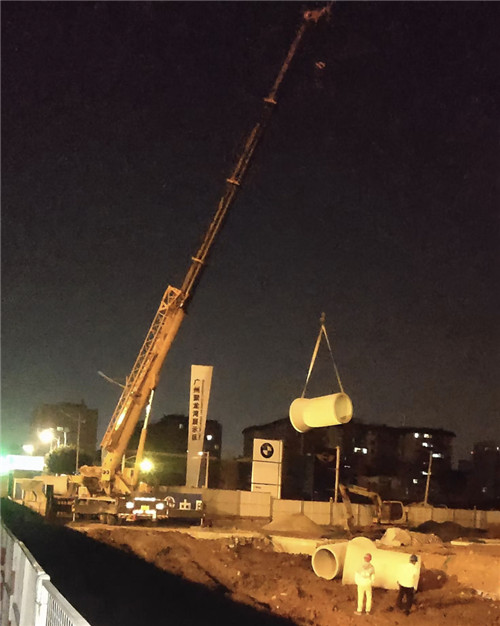 盐都区“弯臂矫正”—— 吊车的 “形变补偿” 技术